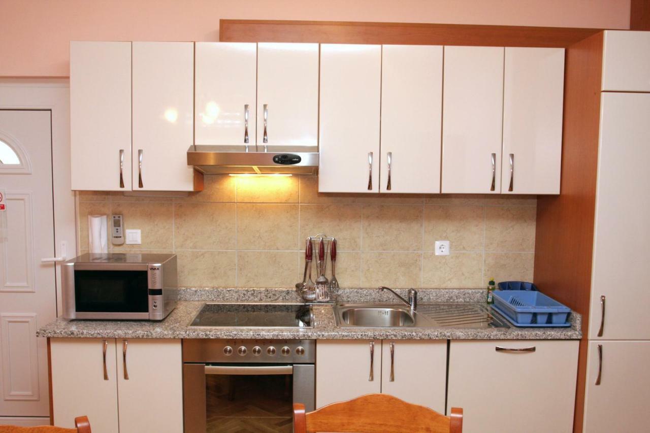 מאקרסקה Apartmani Paula מראה חיצוני תמונה