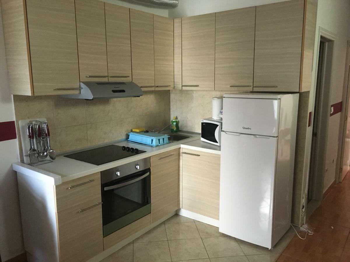 מאקרסקה Apartmani Paula מראה חיצוני תמונה